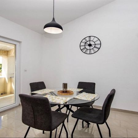 Apartments Mia Mara โบรดาริตซา ภายนอก รูปภาพ